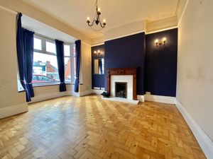 Lounge- click for photo gallery